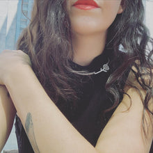 Load image into Gallery viewer, Gold plated Rose choker chain