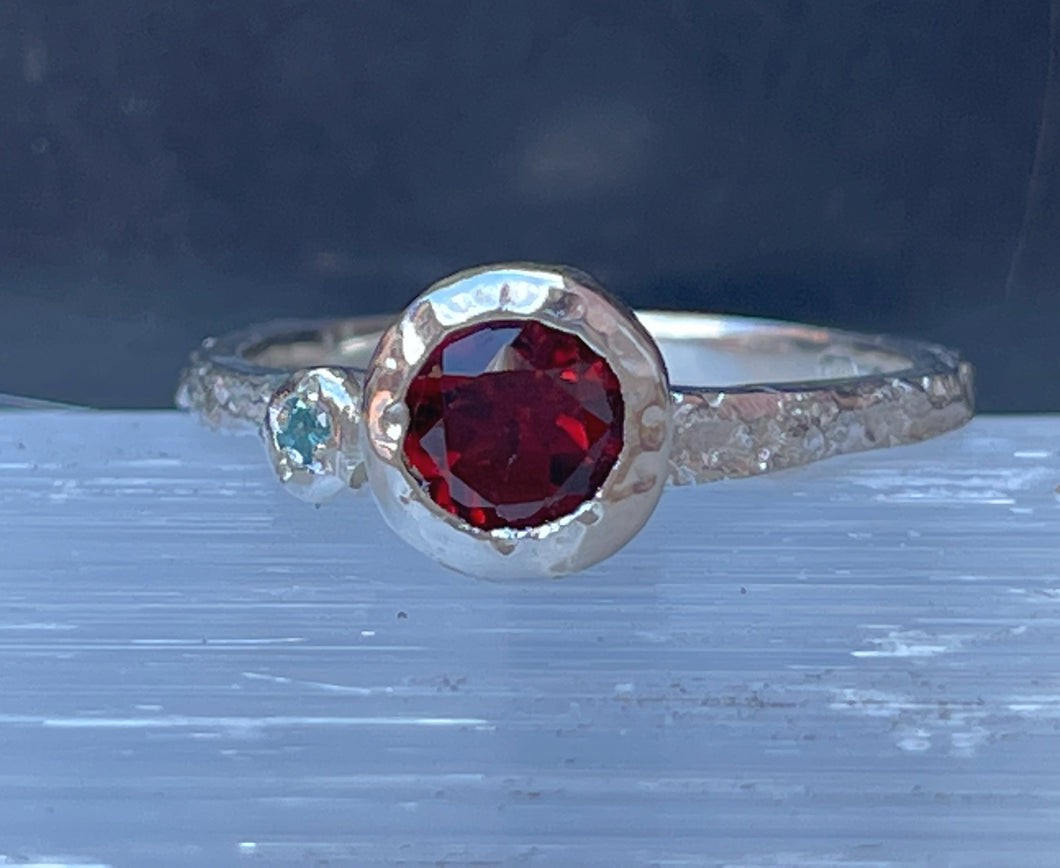 Sterling silver ring with garnet and topaz