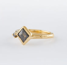 Load image into Gallery viewer, Solid 9ct yellow gold ring with kite salt and pepper diamond, and side s&amp;p diamond
